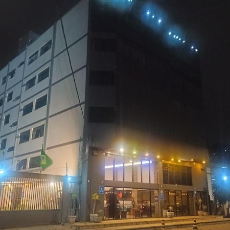 Village Plaza Hotel بارباسينا المظهر الخارجي الصورة